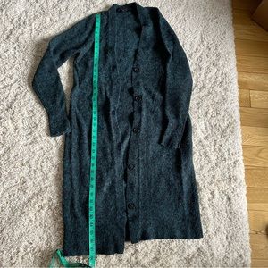 Ann Taylor long cardigan sweater in dark green, XS